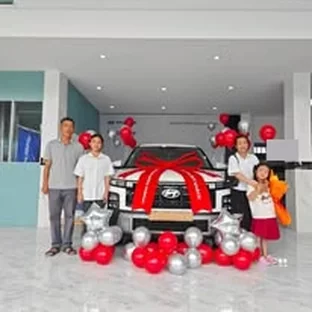 Hình ảnh hoạt động tư vấn xe tại Bình Định